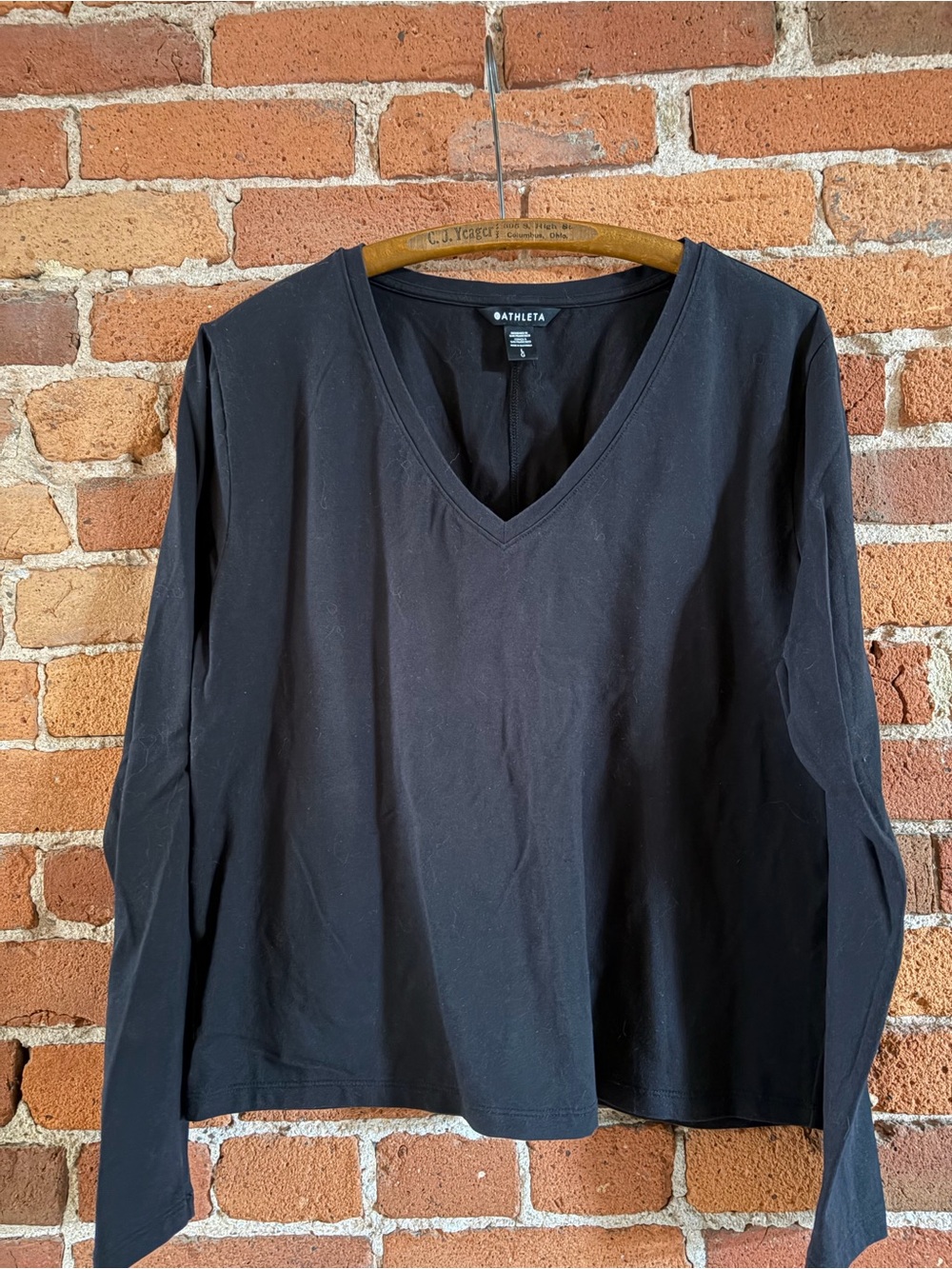 Athleta Black V-Neck Long Sleeve Tee